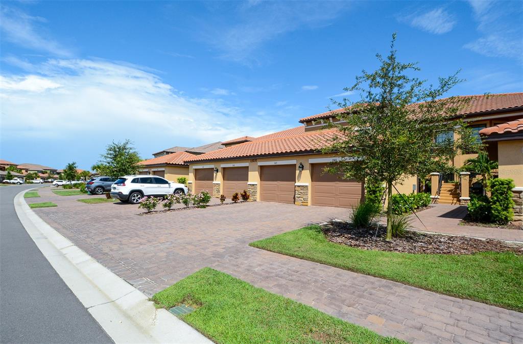 6618 7TH AVENUE CIRCLE W #1404, BRADENTON, FL, 34209 LAKEWOOD RANCH FL 34211
